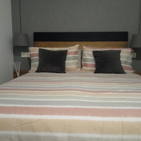 La Bella Malagueta Apartment Malaga Exterior photo